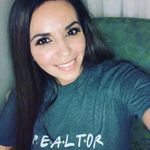 Renae Anderson - RE Broker - @renaenicole17 - Instagram