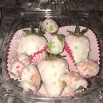 Renae Bottles & Sweets - @renaebottle_sweets - Instagram