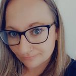 Renae Burns - @renaelouise123 - Instagram