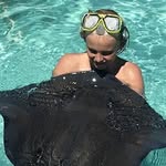 Renae Cook - @travellingcooks - Instagram