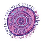 Renae Lamb - @midnightdreaming.studio - Instagram