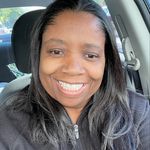 Renate Lang - @mahoganyymoments - Instagram