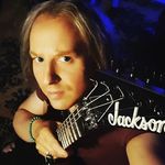Rene Becker - @r.b.guitar788 - Instagram