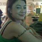 Renee Compton - @renee.compton.71 - Instagram