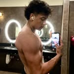 Rene Granados - @rene.g16 - Instagram