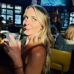 Alyssa Hall - @alyssa.renee.hall - Instagram