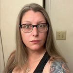 Rene Ward - @glitterbossmom - Instagram
