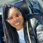Renee Whitaker - @renee.closet.essentials - Instagram