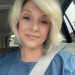 Renée Ambrose - @renee__74 - Instagram