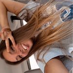 Renee Burt - @reneeburt17 - Instagram