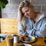 Reneé Rapp Closet - @reneerappcloset - Instagram