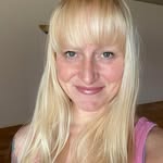 Renee Downing - @reneerockstheboat - Instagram