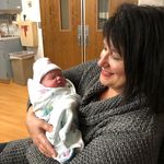 Renee Easley - @auntie_ne_ne - Instagram
