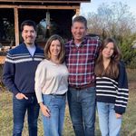 Renee Ginn - @mum2hurricane - Instagram