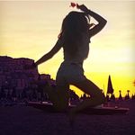 Renée Halstead - @reneehals93 - Instagram