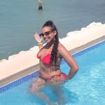 Renee Harrison - @xorenee87 - Instagram
