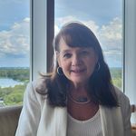 Renee Herndon - @renee.herndon.12 - Instagram