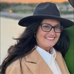 Renee Hilderbrand - @reneehilderbrand - Instagram