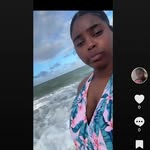 @reneehudson90 - Instagram