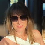 Renee Mackenzie - @renee.mackenzie.77 - Instagram