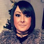 Renee Morley - @renahscloset - Instagram
