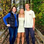 Renee Oakes - @roakes77 - Instagram