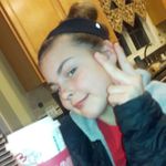 @renee.randles.fanpage - Instagram