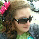Renee Rickert - @mommat16 - Instagram
