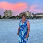 Renee Rickert Zaman - @reneezamanww - Instagram