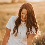 Renée Rude - @reneerude - Instagram