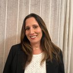 Renee Shields - @shields.agency - Instagram