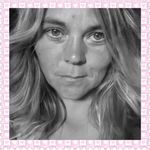 Renee Stover - @naenae0504 - Instagram