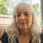 Renee Switzer - @lynnreneeswitzer - Instagram