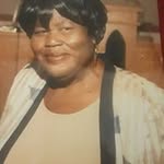 Retta Lewis - @retta.lewis.5 - Instagram