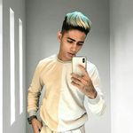christ rex - @looney_loos - Instagram