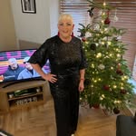 Rhian Evans - @rhianevans76 - Instagram