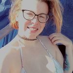 Rhiannon Sharp - @the_sharpie_pen - Instagram