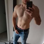 @richardkarolyi - Instagram