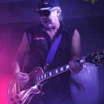 Richard Warne - @carlinhoskipper - Instagram