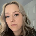 Rikki-Lee Phillips - @eel_ikkir - Instagram