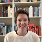 Riley Armstrong - @bookswithrileybree - Instagram