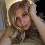 @riley.coffey - Instagram
