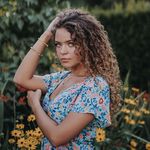 Riley James - @rileyybye - Instagram