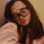 r. - @riley.moffatt - Instagram