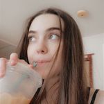 Riley Newton - @itsrileynewton - Instagram