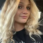 riley - @rileysextonn - Instagram