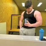 Riley Ware - @rileywarexx - Instagram