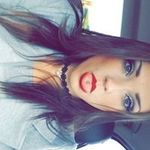 Riley weiss - @ririyoungsavage - Instagram