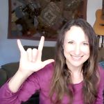 Risa Beth Cohen - @singintoreading - Instagram