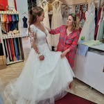 Rita Bakos - @ritas.schneideratelier - Instagram